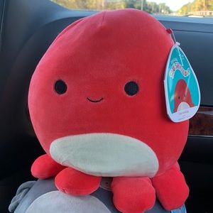 Squishmellow Veronica red octopus.